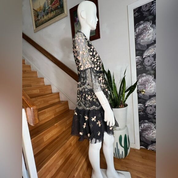 BHLDN x NEEDLE & THREAD CLIMBING BLOSSOM EMBELLISHED EMBROIDERED
MINI DRESS - Picture 6 of 10